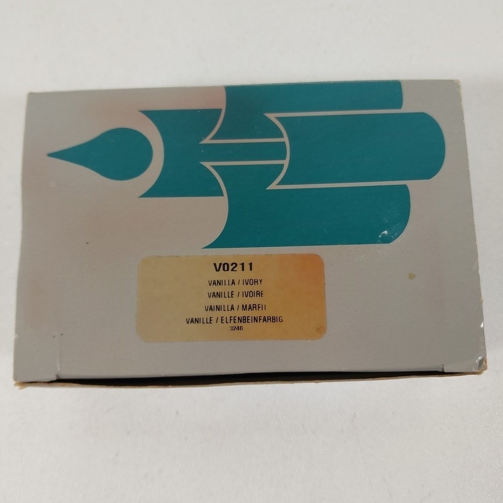 PartyLite Candles 11 Universal Tealight‎ VANILLA Scent V0211
